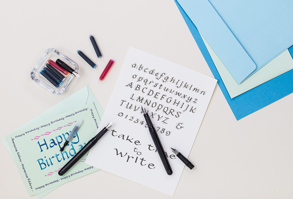 Tradisjonell kalligrafi på et øvelsesark